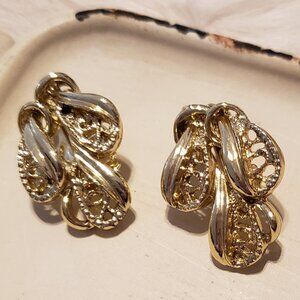 Vintage Gold Tone Clip Earrings